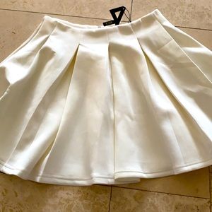 Amazing mini skater shirt in cream